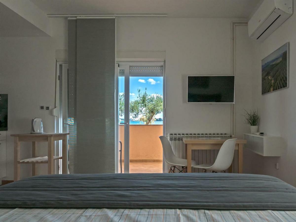 Apartments Nino 1 扎达尔 外观 照片